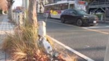 パトカーから逃走の車　信号柱などに衝突　「お酒を飲んでいたので逃げた」　基準値以上のアルコールは検出されず　福岡・久留米市