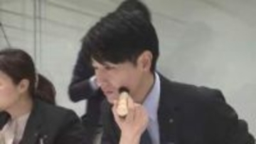 「第一印象は6～7秒で決まる」美のプロによる“身だしなみ研修”　新人の市職員が眉毛の整え方や笑顔の作り方など学ぶ　福岡・久留米市