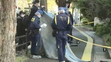包丁3本持った男 路上で出勤途中の男性を切りつけ “殺人未遂”で現行犯逮捕 警察官が目撃し通報 福岡市