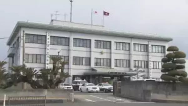 未明のコンビニで…モバイルバッテリー2個盗み店員の顔殴った疑い　38歳の無職男を逮捕　「万引きしたでしょう」と問われ　福岡