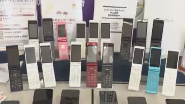 携帯電話約400台を転売し利益得たか　アルバイトに契約させ譲り受けた疑いで男を逮捕　「金が欲しかった」などと供述　福岡