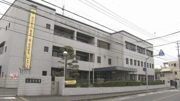 電動車いすの男性(93)が車にはねられ重体　逮捕された自称公務員の女(65)「当たって気付いた」　福岡・糸島市