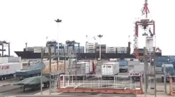 フィリピンから国際航路で住宅建材を輸送　「ひびきハブ」として新たな物流拠点に　貨物の取り扱い倍増見込む　福岡・北九州市