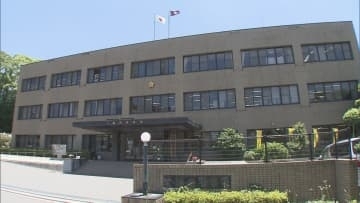 池の中から複数の人骨見つかる　40代以上の男性か　近くにはフリースやズボンも　警察が身元確認を進める　福岡・北九州市