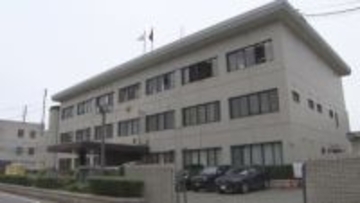 “手錠少年”の逃走を手助けした疑い　17歳高校生を逮捕　連行する警察官の胸など押したか　原付バイク集団暴走めぐり　福岡・八女市