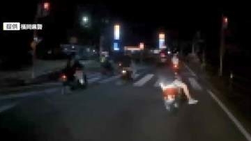 「パトカーに追われて楽しみたかった」原付バイクで“暴走行為”　16～17歳の高校生ら8人を摘発　無免許運転の疑いも　福岡