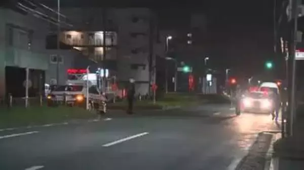 歩道で倒れていた男性が死亡　ひき逃げ事件として捜査　現場の道路に車のタイヤ痕　福岡・北九州市