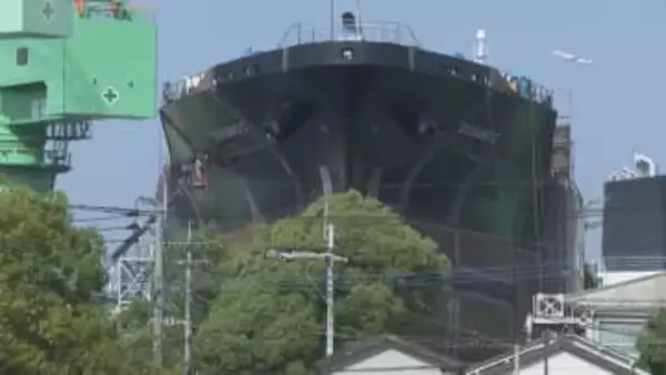 住宅街に迫る巨大タンカー！SNSでも話題の迫力満点の30秒　“街なかの造船所”の進水式に密着【2025福岡総決算】