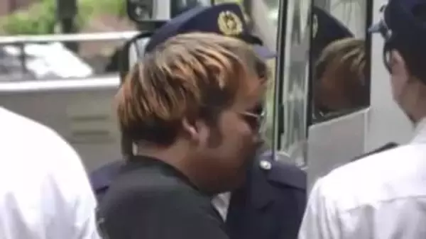 【福岡刺傷事件】「後ろからぶつかられ…背中に熱い感触」女性はエスカレーター上で刺されたか　詳しい状況が明らかに　「死んでも死ななくてもいい」と供述