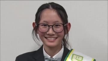 税の作文コンクール「国税庁長官賞」受賞　吉田華瑚さんが一日署長に　宇都宮