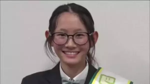 税の作文コンクール「国税庁長官賞」受賞　吉田華瑚さんが一日署長に　宇都宮