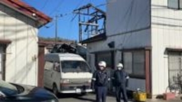 【速報】足利で住宅5棟焼く火事 焼け跡から2人の遺体 出火元の男性も負傷