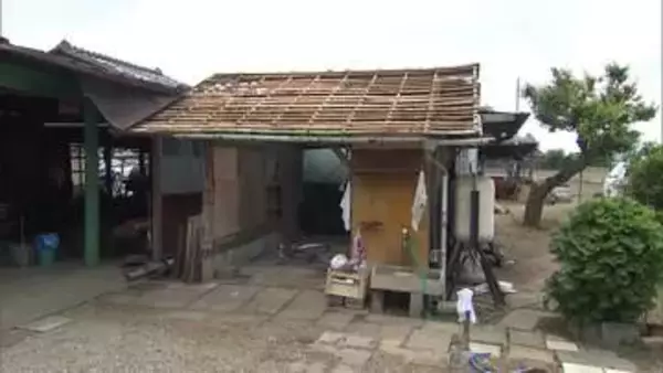 栃木市吹上町の突風被害で現地調査　市職員が被害を確認　見舞金の申請方法などを説明