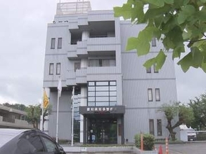 気付いた運転士が急ブレーキも…駅で線路内に進入した男性が特急電車にはねられ死亡 約1時間半運転見合わせ