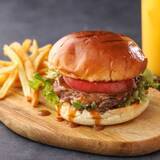 「牛タン専門店が手がける“肉感バーガー”が人気…ミュープラット神宮前の牛タンハンバーグ＆バーガー専門店」の画像1