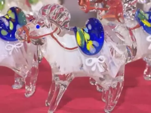 1300度の炉で溶かす…ガラス工房で空き瓶を再利用した干支の置物づくり 道の駅や岡崎城公園で販売