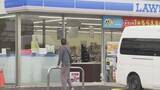 「コーヒーマシン等なぎ倒される…コンビニに61歳女性運転の車が突っ込む 前向きに駐車しようとして「踏み間違えた」」の画像1