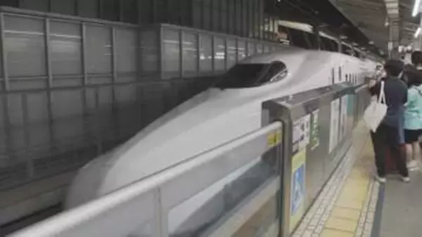 始発より早く新大阪駅に到着…東海道新幹線に初の“夜行列車” 1便だけの特別運行「利用状況踏まえ今後の運用を検討」