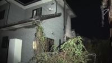 77歳の住人と連絡取れず…愛知県稲沢市で2階建て住宅が全焼する火事 焼け跡から性別不明の1人の遺体見つかる