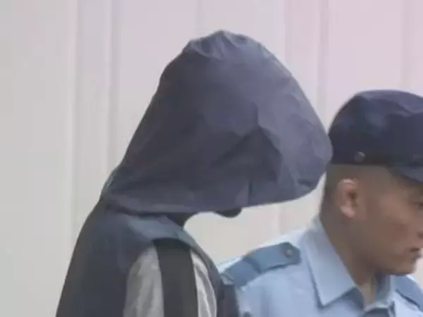 草むらで緑色のビニールシートに…川岸で女性2人の遺体見つかった事件 男が逮捕前に親族へ「迷惑かけてごめん」