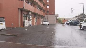 夫婦間のトラブルが原因か…マンション6階のベランダから娘2人を投げ落とした疑いで逮捕の25歳父親 調べに対して黙秘
