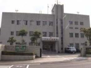 相手側が優先道路…軽自動車が乗用車と衝突し軽の77歳運転手が死亡 乗用車は横転し8歳と10歳の兄弟と母親がケガ