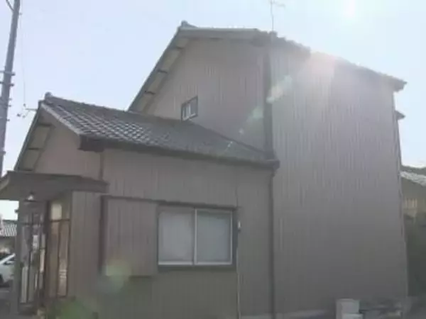 交通事故後に自宅へ付き添った警察官 2階の部屋で“白骨化した遺体”を発見 78歳男を逮捕 同居していた妻か