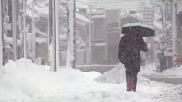 東海道新幹線も減速運転…警報級の大雪の影響で東海圏と関西・北陸圏の高速道路が“遮断状態” 白川村は最大積雪127cm