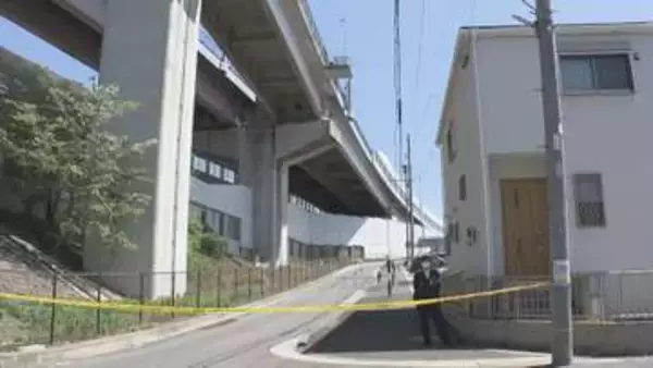 上に自損事故起こして停まった男性の車…JCT下の路上に65歳男性が倒れ死亡 事故後に何らかの理由で転落か