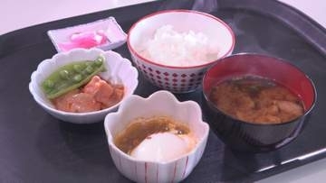 毎日4種類の小鉢から2品チョイス…三重県津庁舎の食堂で人気の『490円ランチ』安さの秘密は“自社農園”
