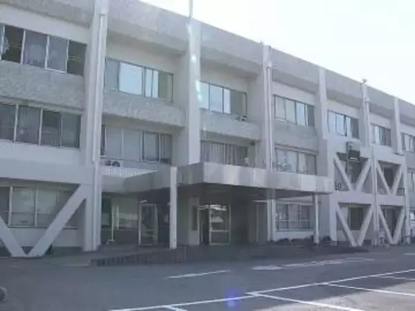 気付いた運転士が急ブレーキかけるも…線路内に進入した男性が急行電車にはねられ死亡 約2時間運転見合わせ