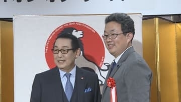 『風に立つライオン オブ・ザ・イヤー』岐阜の小児科医などが受賞 命や平和を守るために活動する人を表彰