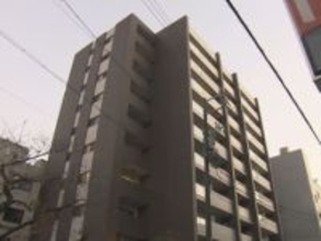 マンションで男性を殺害し現金約80万円と貴金属7400万円相当を奪った罪等 死体遺棄を認めていた32歳女が強盗殺人は否認