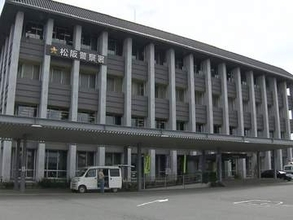 夜の市道で78歳男性を軽自動車ではねてケガさせ逃走か 捜査中に現場へ戻ってきた46歳会社員の男を逮捕