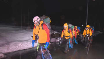 未整備の雪山で“バックカントリー”中に遭難 20代男性2人の捜索を再開 携帯電話で連絡は取れる状態