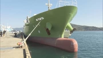 13人が海に投げ出される…貨物船で遊漁船に衝突し男性2人を死亡させた疑い 操船していた航海士の21歳女を逮捕