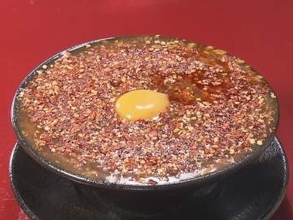 着想は“台湾ラーメン×あんかけパスタ”…期間限定でオープンした『辛餡ラーメン』の店 想定外の人気を受けて延長を検討