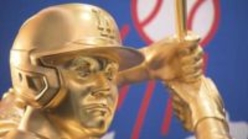 等身大サイズの“黄金の大谷翔平”も…デパートで『大黄金展』純金で作られた日本刀は1億2408万円で販売