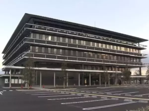 「食品に悪い影響があると思った」特定企業に関するデマをSNSで投稿し拡散 63歳の市職員を減給処分