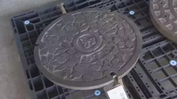 “薪ストーブの土台”として使う人も…使い終えた『マンホールの蓋』を市が販売 インフラ維持の新たな収入源