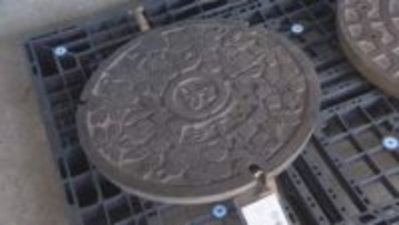 “薪ストーブの土台”として使う人も…使い終えた『マンホールの蓋』を市が販売 インフラ維持の新たな収入源