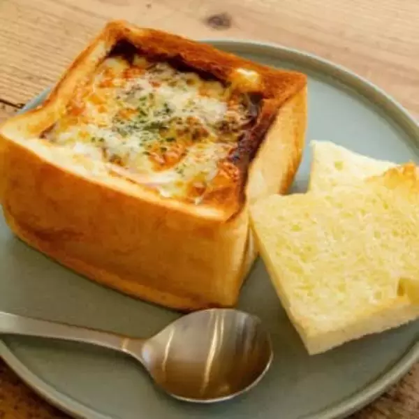 蒸したて食パンが主役…本山の新店で味わうスチーム食パン 個性派パンが揃う“せいろ蒸し食パン”専門店の魅力