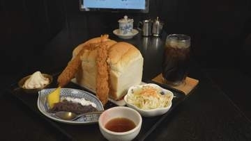 特注の食パンを丸ごと使用…客が大喜び“やりすぎモーニング”のカフェ 県外から車で1時間半かけて訪れる人も