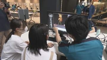 普段は立入禁止の手術室見学コースも…夏休み中の小中学生が医療の現場を体験するイベント 中部国際医療センター