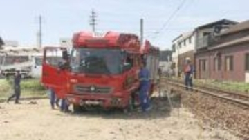 9km先で壁に衝突し発見…駅の不審火現場に駆けつけた消防車を盗んで逃走か 57歳男を逮捕 不審火も関与ほのめかす