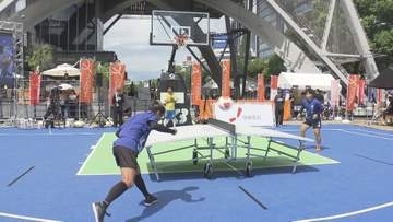 馬瓜エブリンさんも体験…アジア大会の正式種目「テックボール」の体験イベント サッカー×卓球の新スポーツ