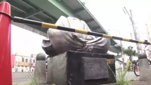 出張中で酒に酔った状態か…“秀吉像”の頭部を両手でつかんで首を折るなどした疑い 警察官ら2人を書類送検へ