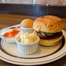 築51年の喫茶店が純喫茶として再出発…約20種類のボリューム満点モーニングと懐かしスイーツが揃うレトロ喫茶