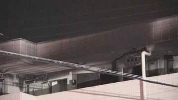 事務所で男性が腹を刺され外国人風の男が逃走 近くの自宅アパートに放火した疑いのブラジル国籍の58歳男が関与か