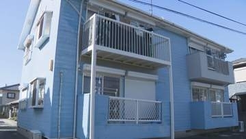 遺体には暴行加えられた跡…書類を偽造し同居する男性の生命保険を申し込んだ疑いで男女3人逮捕 男性はその後死亡